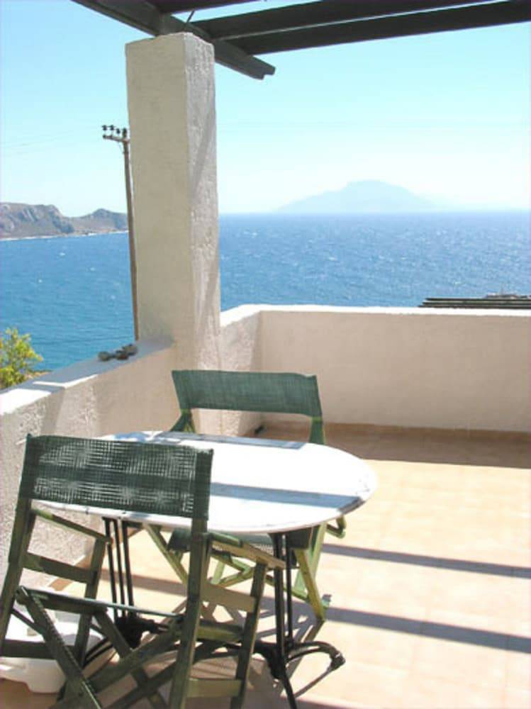 Hotel Finiki View 1