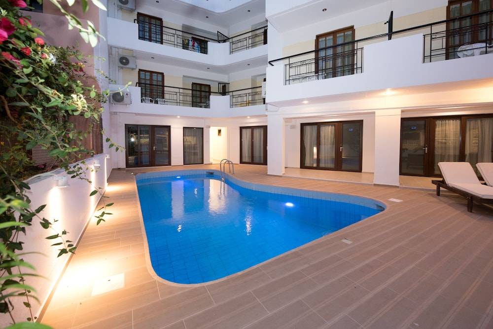 Artemis Hotel Apartments 1