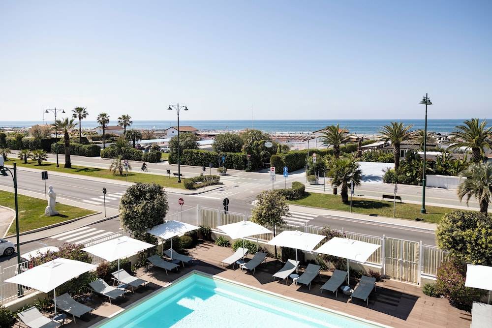 Grand Hotel 1