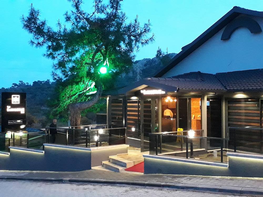 THE SARIGERME INN 1