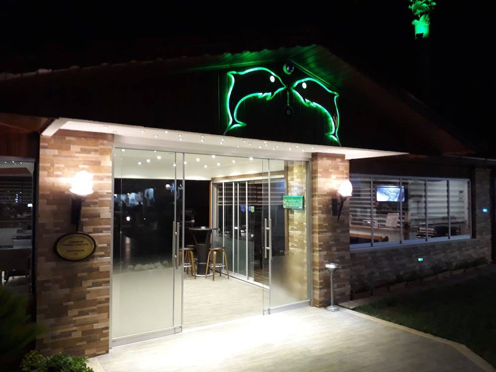 Dolphin Apart Hotel 2