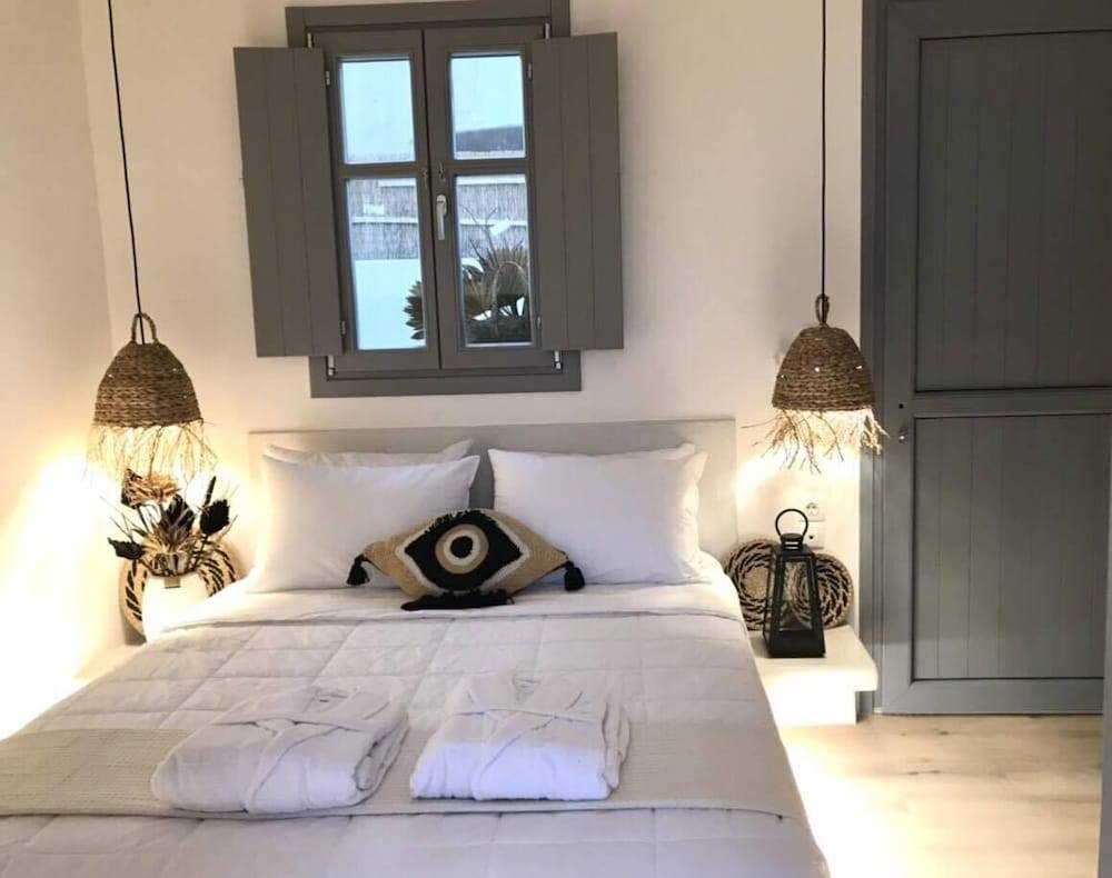 Aidani Luxurious Rooms 2