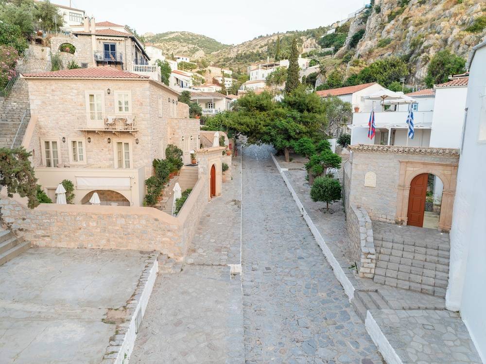 Angelica Traditional Boutique Hotel 1