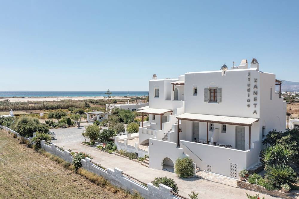 Zanneta Apartments & Suites 1