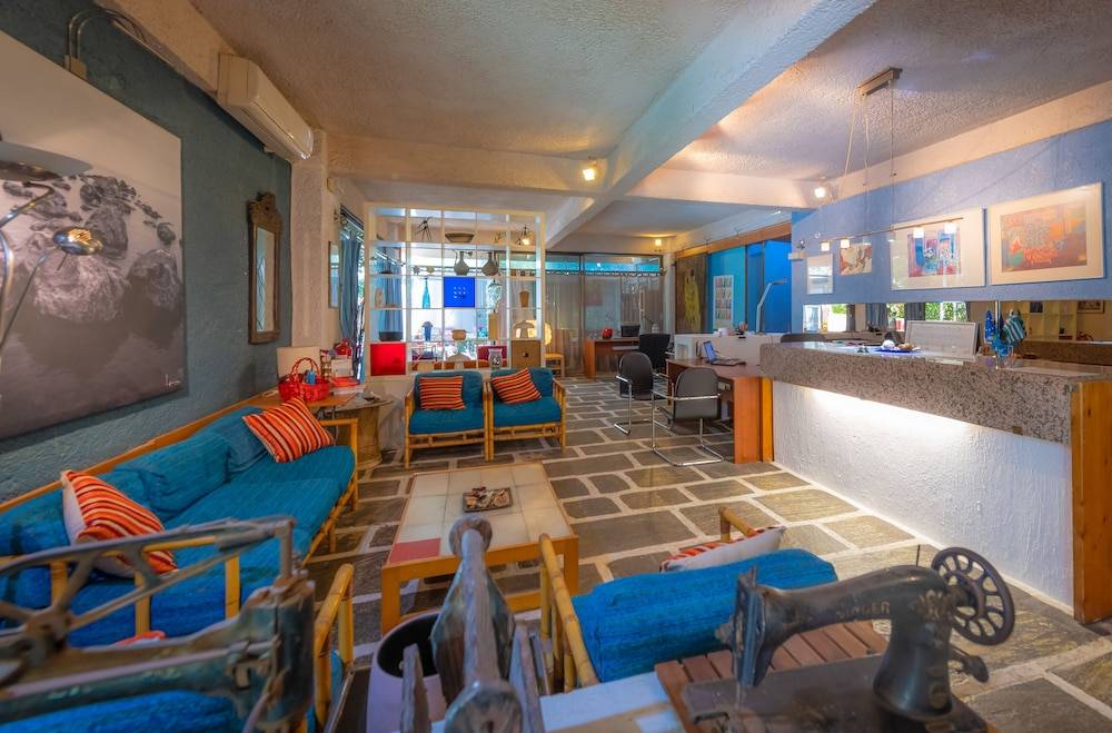 Apollonia Hotel Apartments 2