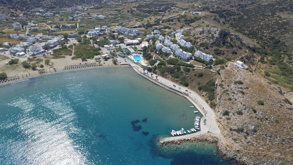 Dolphin Bay Seaside Resort & Suites 1