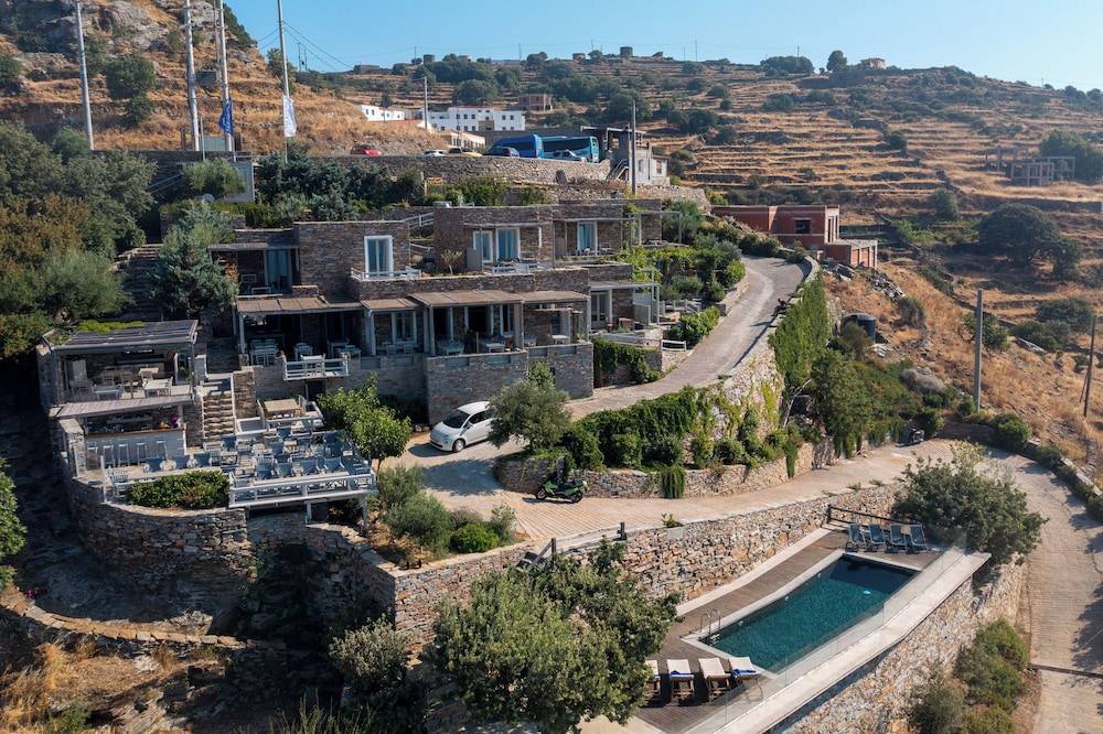 Kea Village Suites & Villas 1