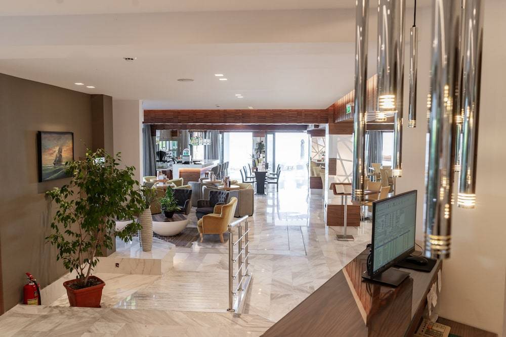 Poseidon Hotel 2