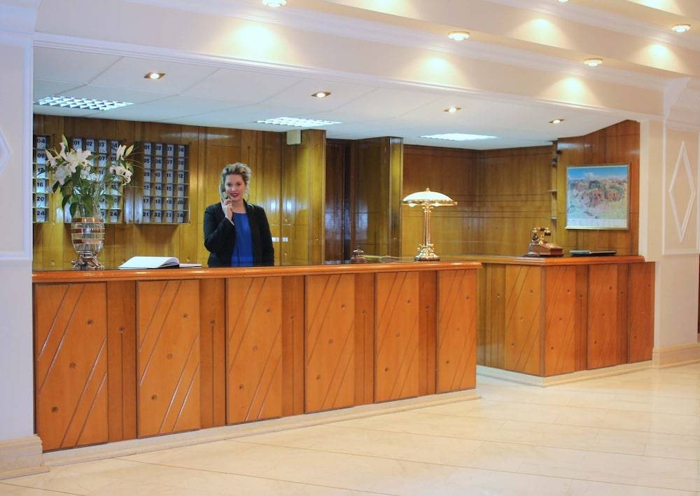 Famissi Hotel 2