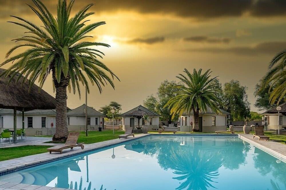 Kalahari Arms Hotel 1