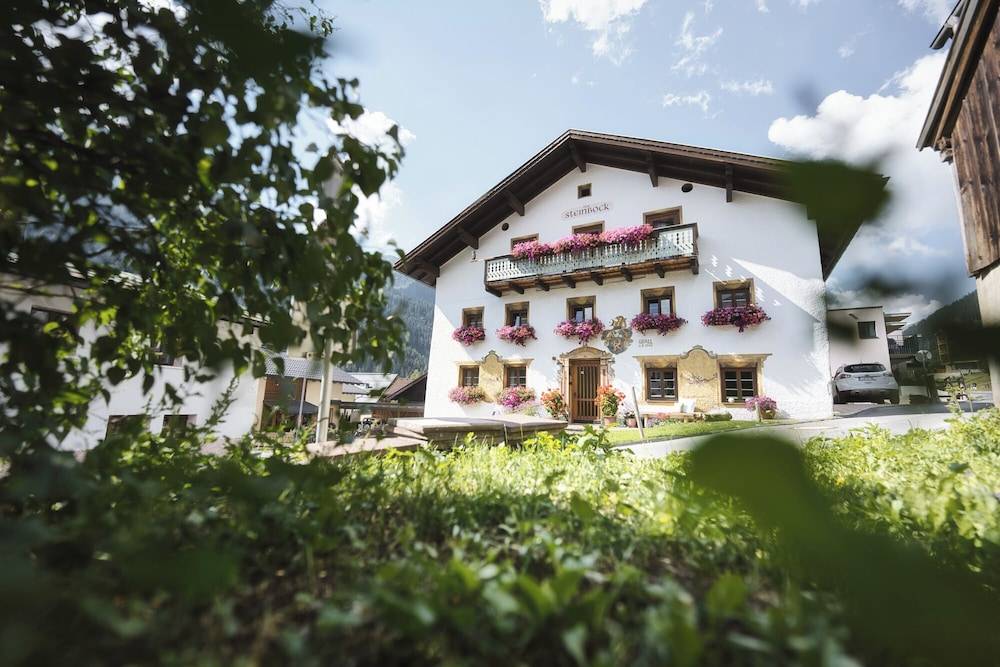 Pension der Steinbock 1