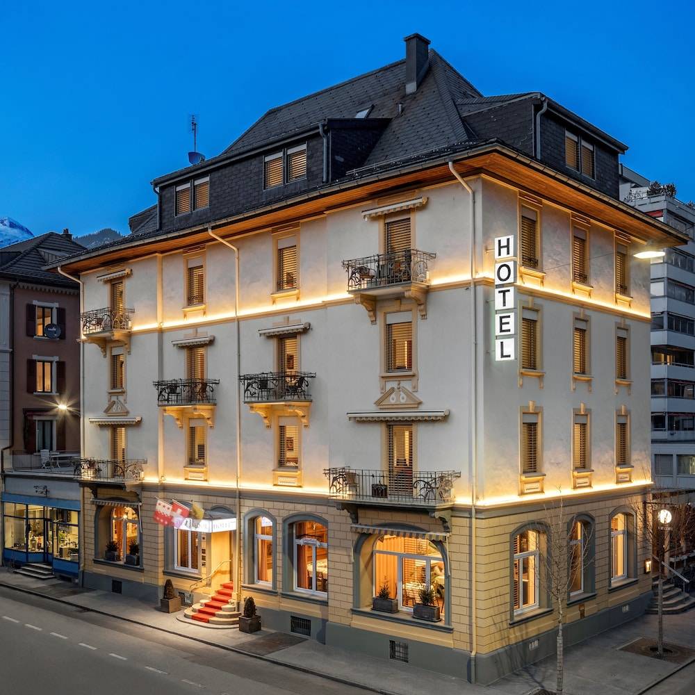 Hotel Ambassador 1