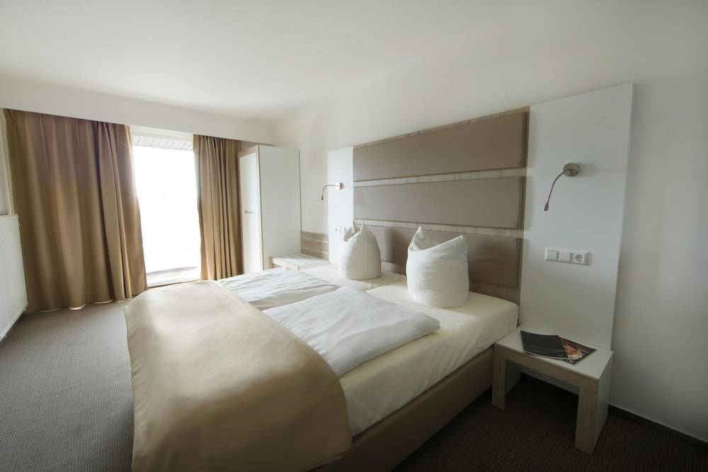 Confour Hotel 1