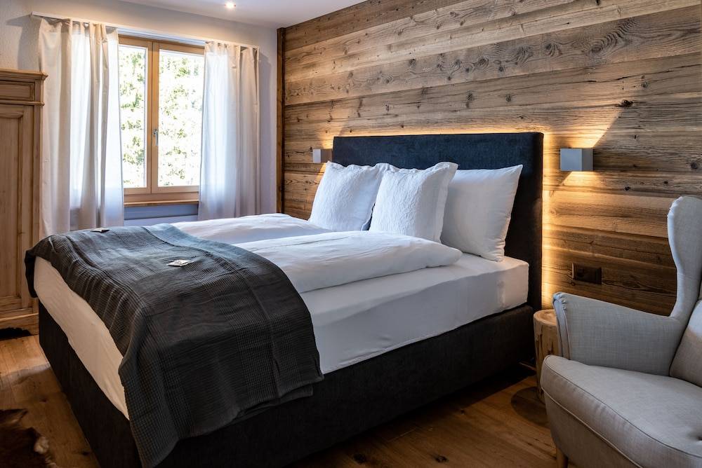 Typically Swiss Hotel Ermitage 1