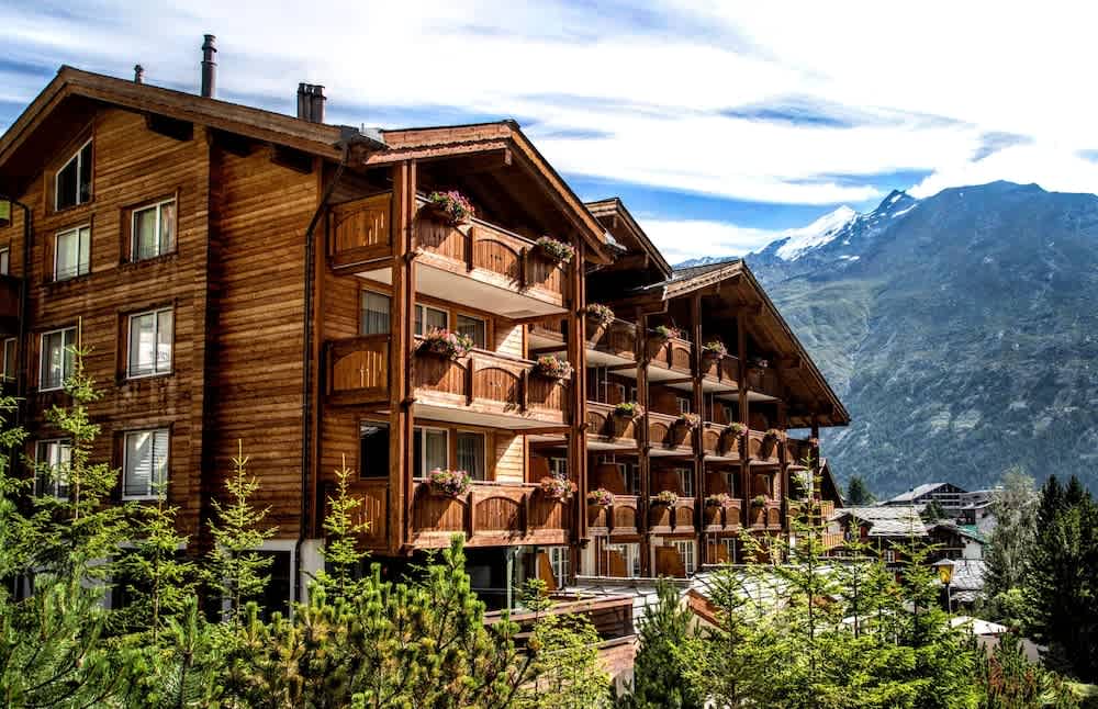 Wellnesshotel Schweizerhof 1