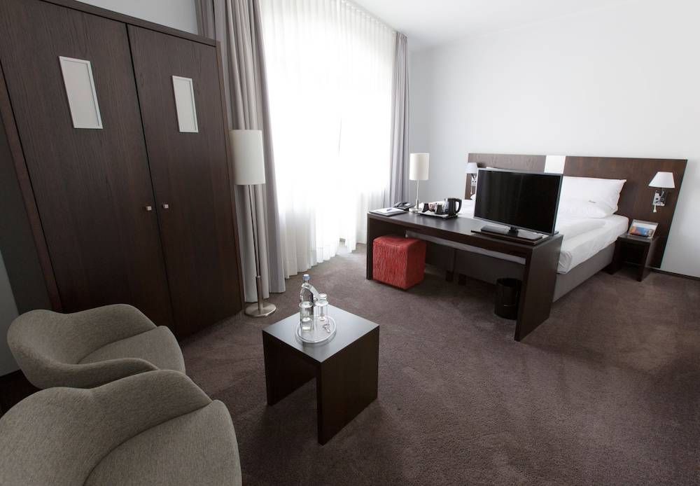 Astor & Aparthotel 1