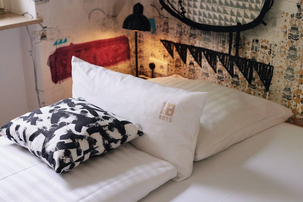 18Arts Hotel - Living in a Gallery! 1