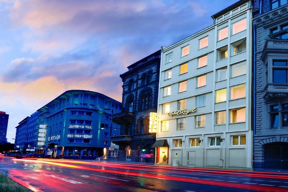 Hansadom Hotel Köln Central by Mayburgh 1