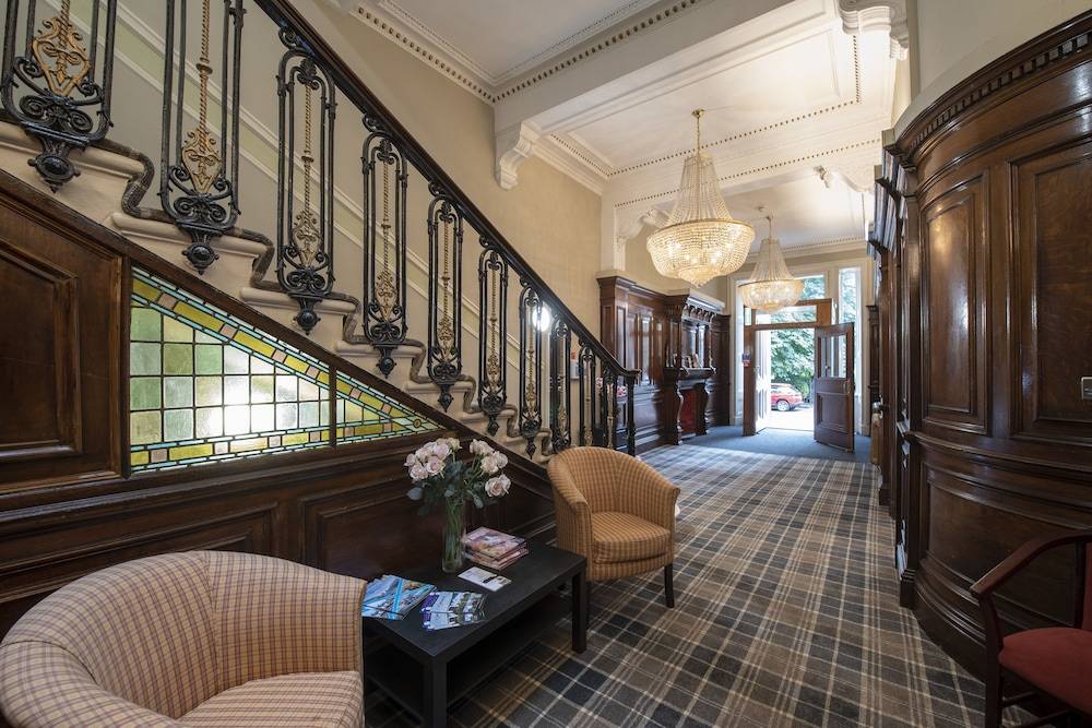 Grosvenor Suites 1