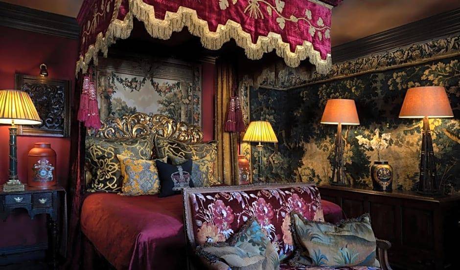 The Witchery 1
