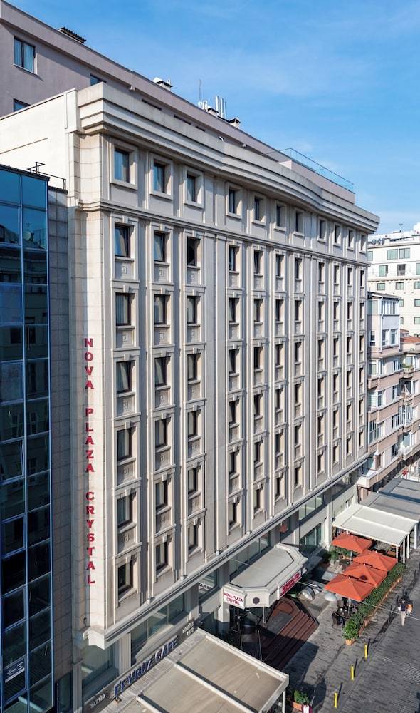 Nova Plaza Crystal Hotel & Spa 1