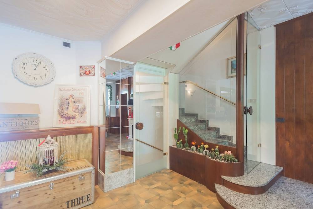 Hotel Mirabeau 2