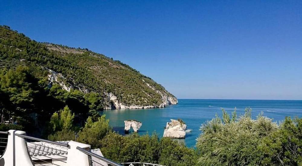 Apulia Hotel Baia dei Faraglioni Resort 1