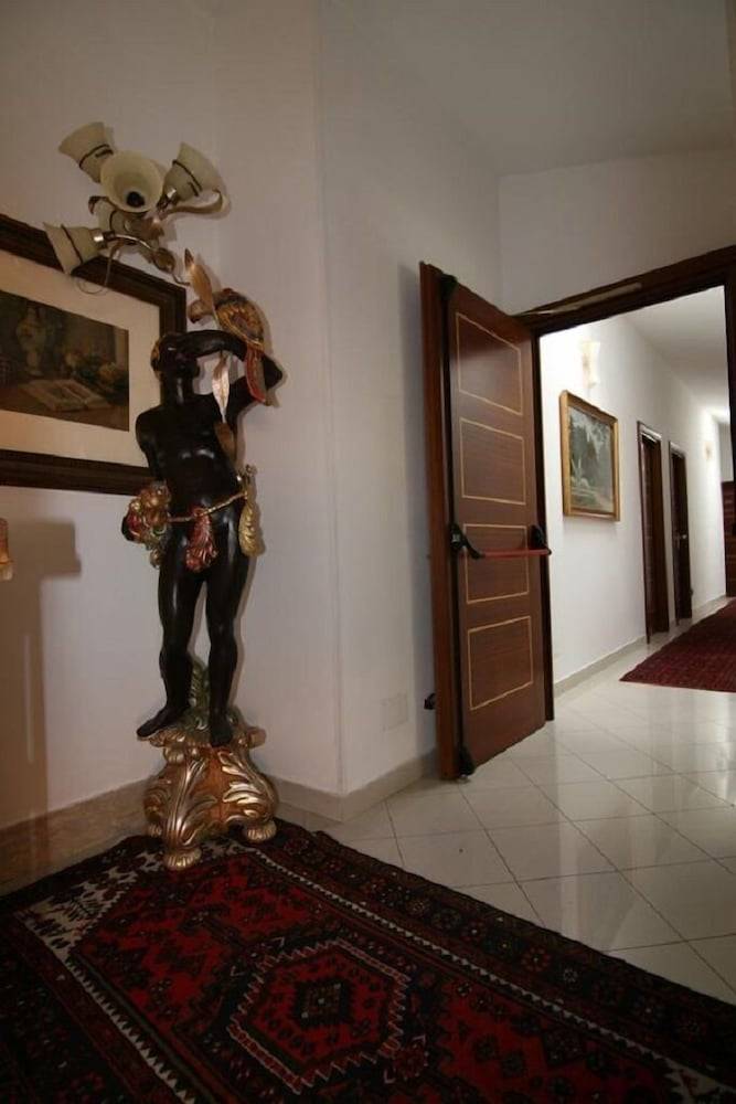 Hotel Leopold 2