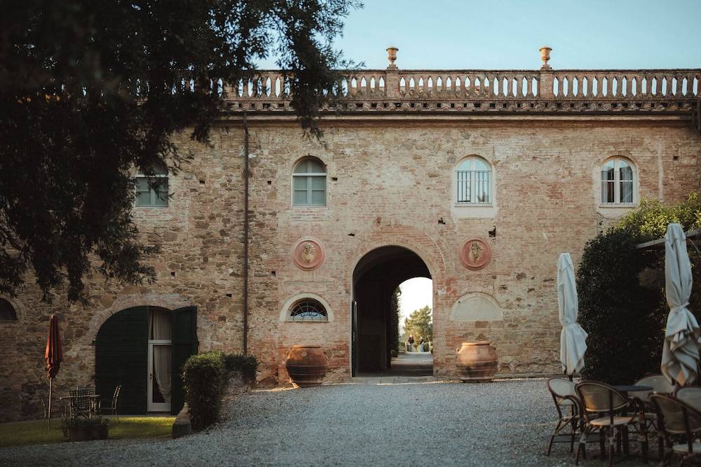 Borgo di Colleoli Resort 2