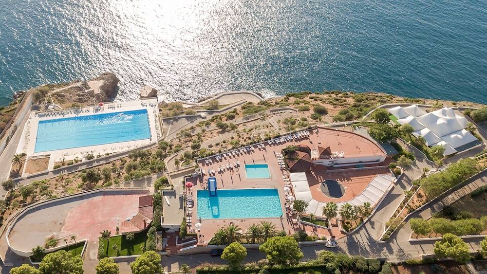 Perla Del Golfo Resort 1