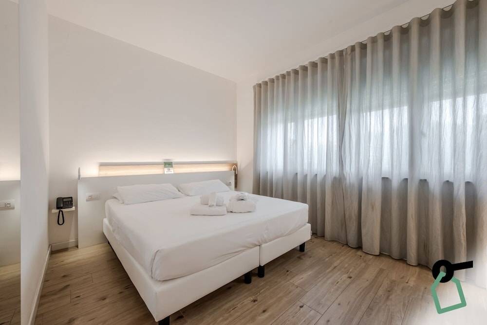 HOTIDAY Room Collection - Tirrenia 1