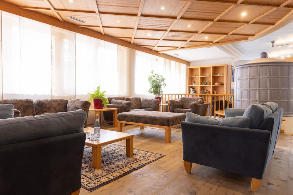 Hotel Alpine Mugon 2