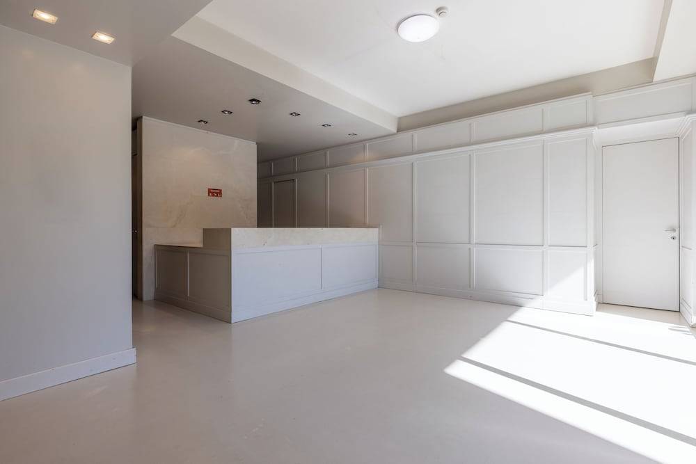 Wall Art Hotel & Residence 2