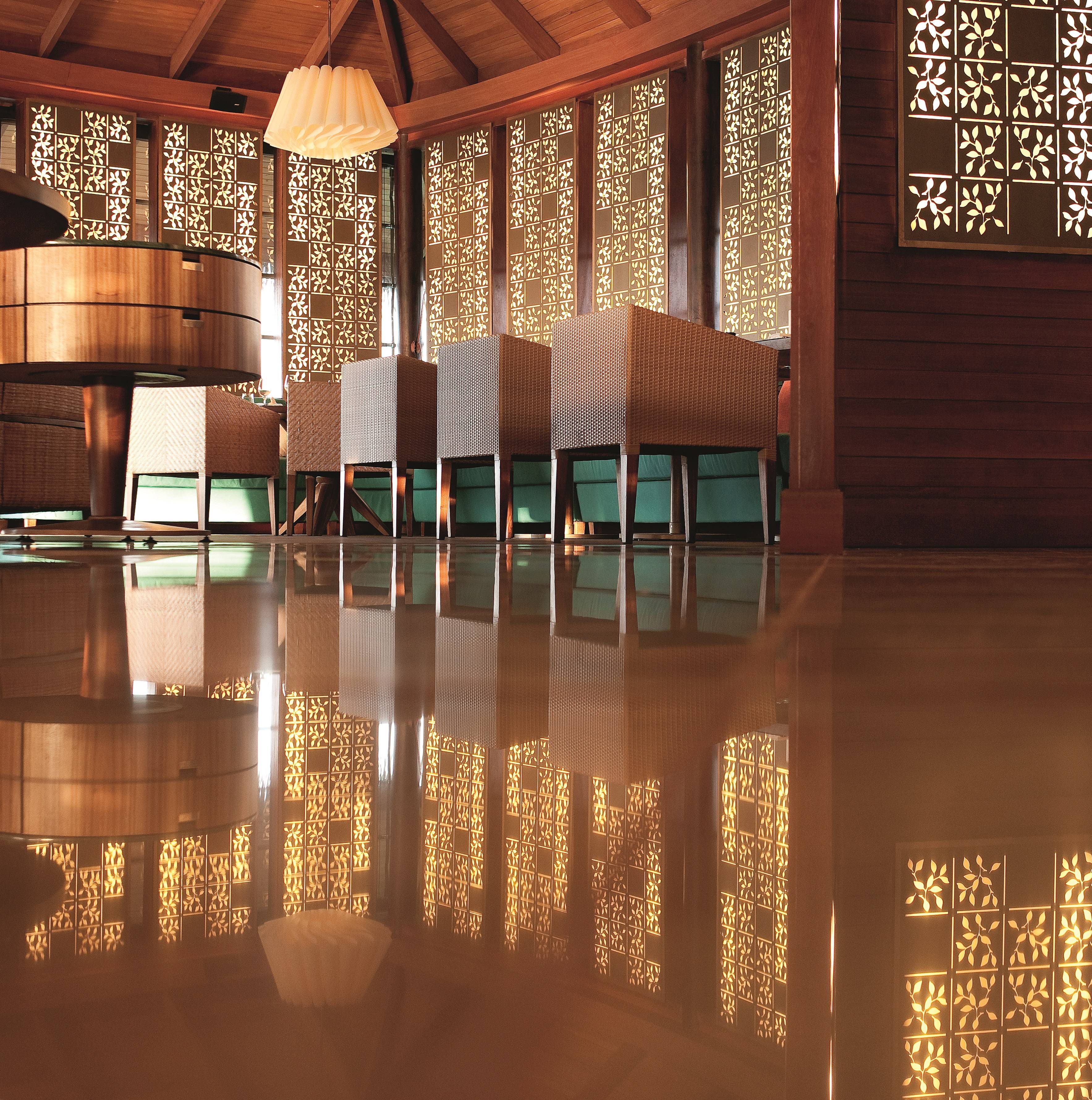 Constance Halaveli Resort 1