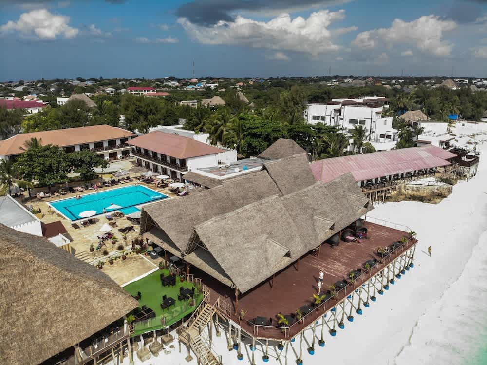 Amaan Beach Bungalows 1