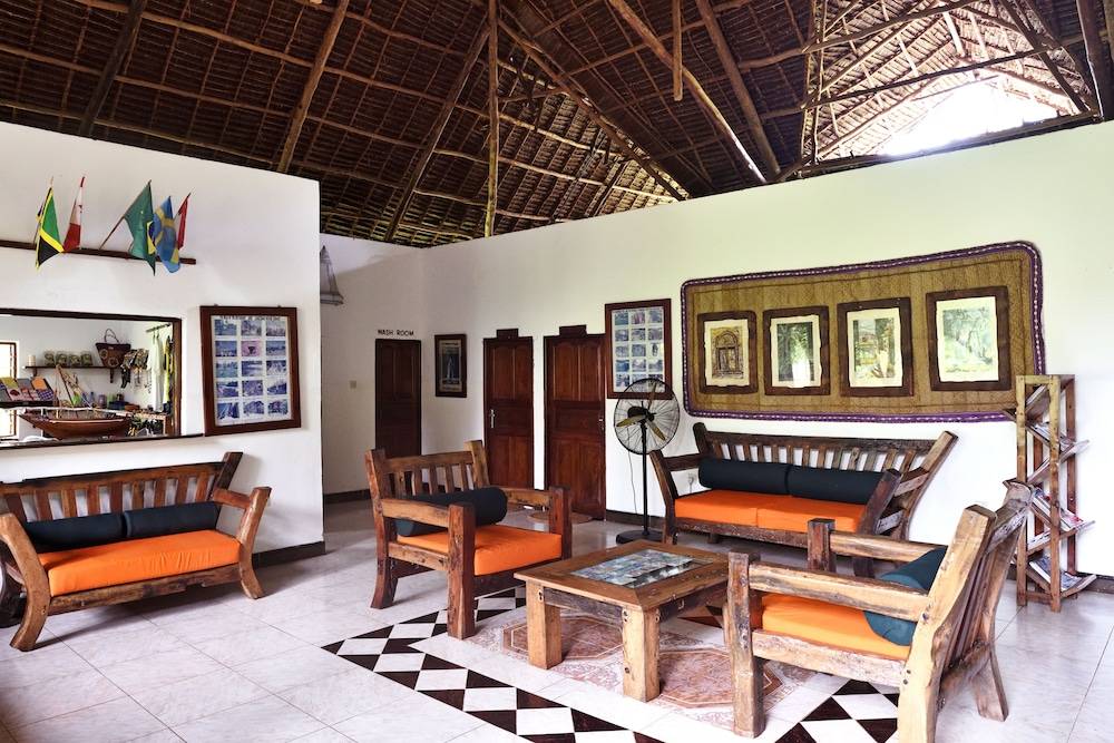 Mnarani Beach Cottages 2