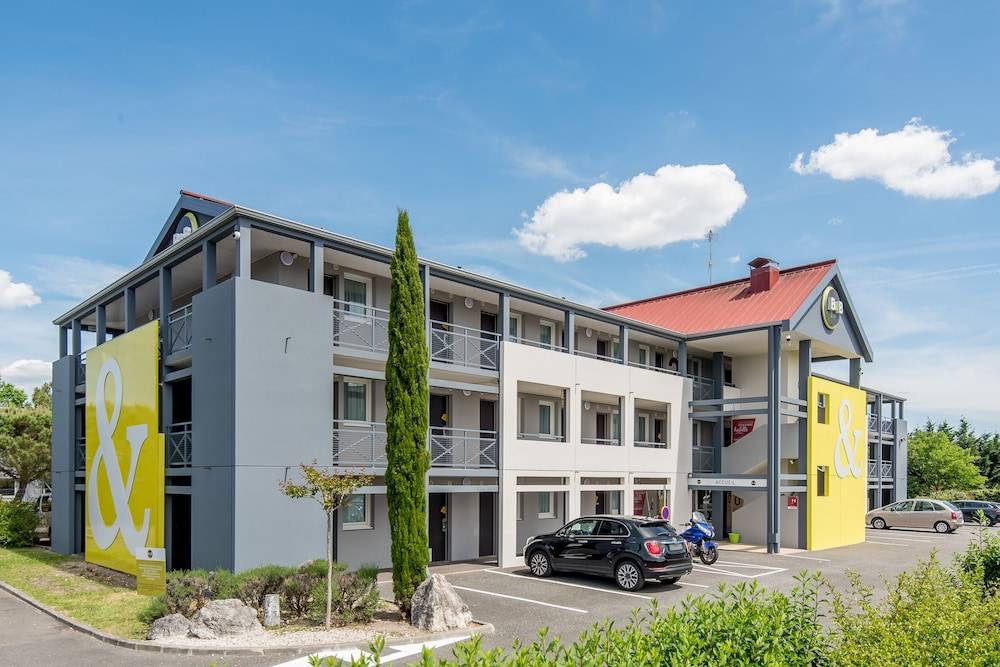 B&B HOTEL Bordeaux Mérignac Hôtel de Ville 1