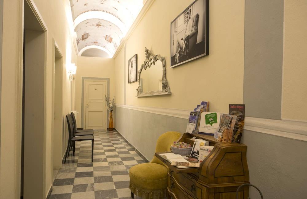 B&B Pantaneto - Palazzo Bulgarini 2