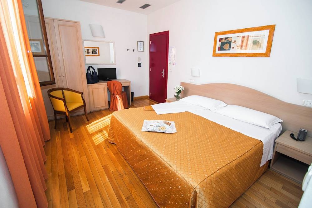 Hotel La Colonna 1