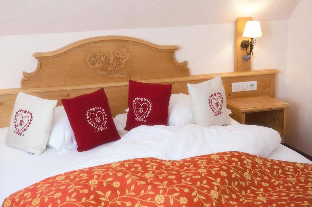 Logis Hôtel-Restaurant Auberge Du Mehrbachel 2