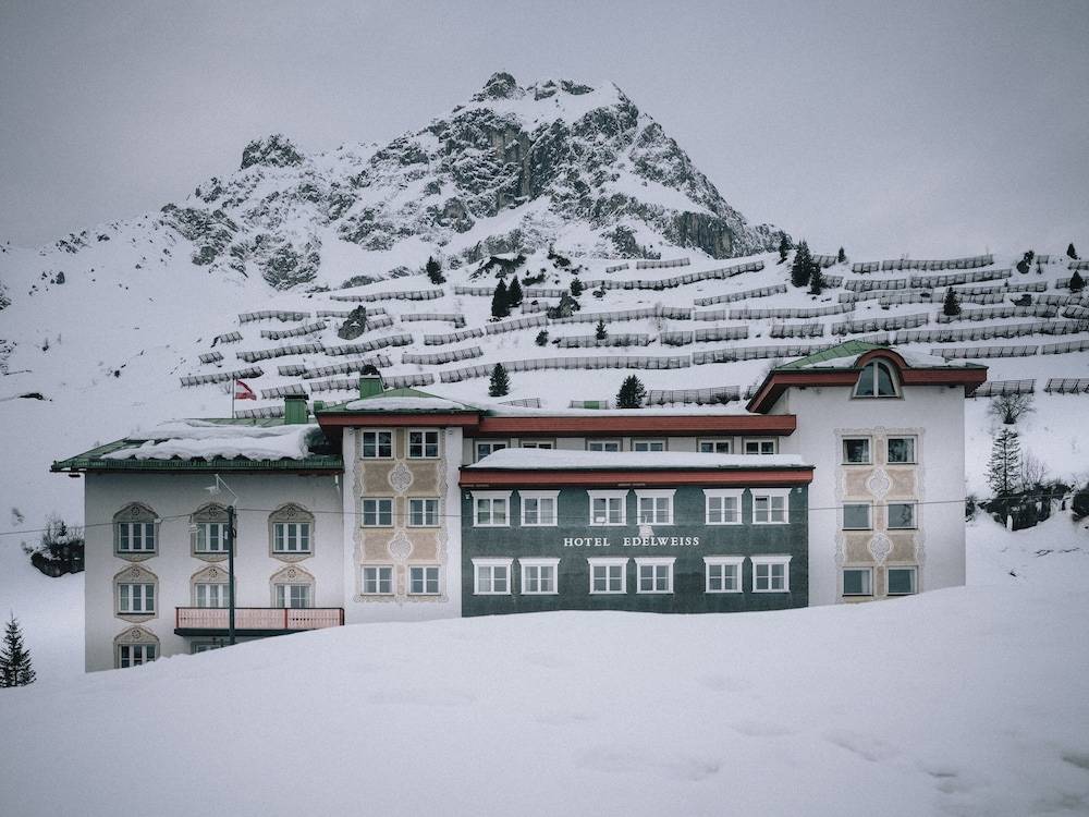 Hotel Edelweiss 1