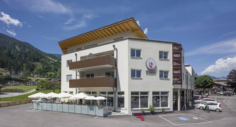 Aparthotel AlpTirol 1