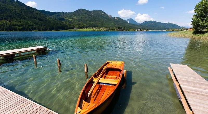 Strandhotel am Weissensee 1