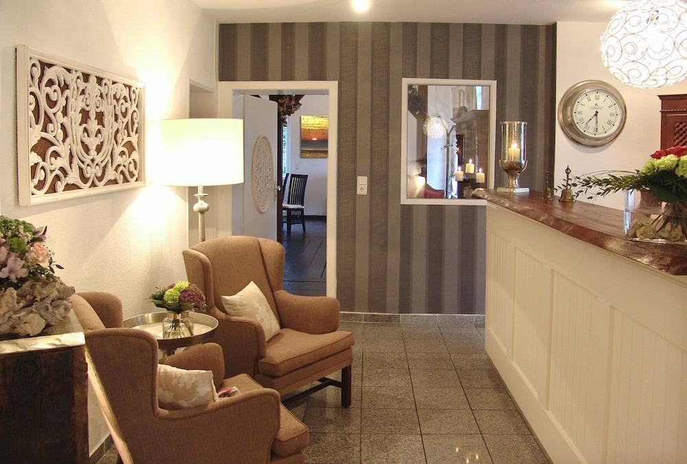 Hotel Garni Landhaus Uttum 2
