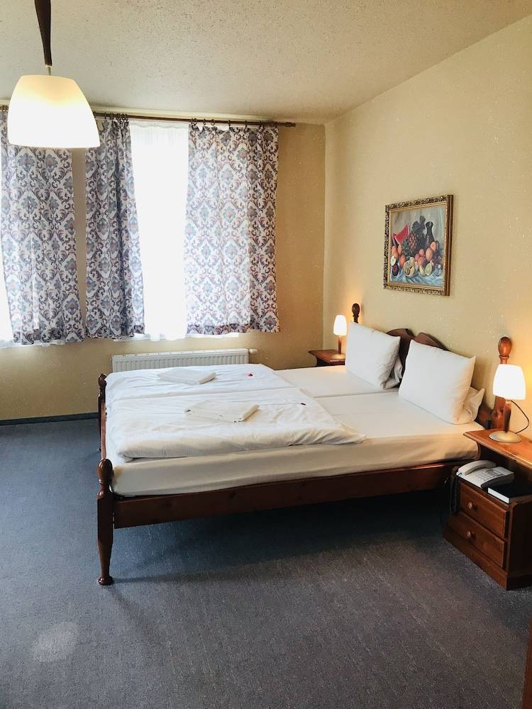 Haus Schlematal Hotel und Restaurant 2