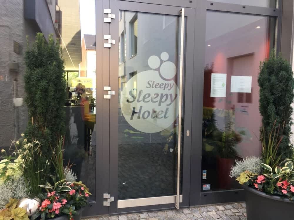 SleepySleepy Hotel Dillingen 2