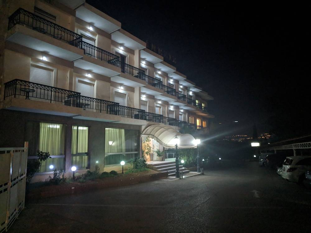 Hotel Anesi 1