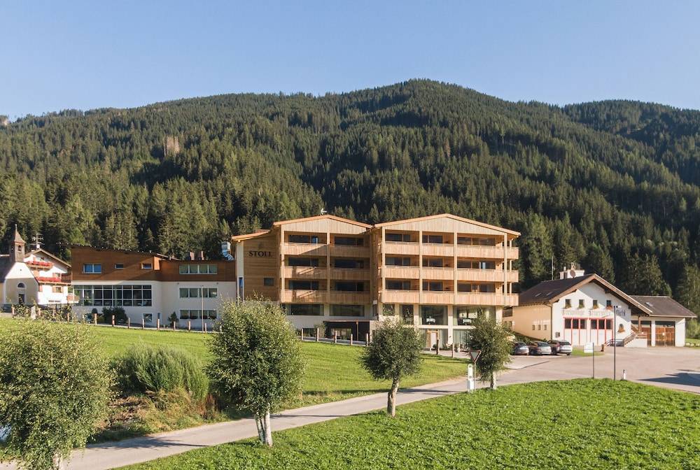 Alpine Nature Hotel Stoll 1