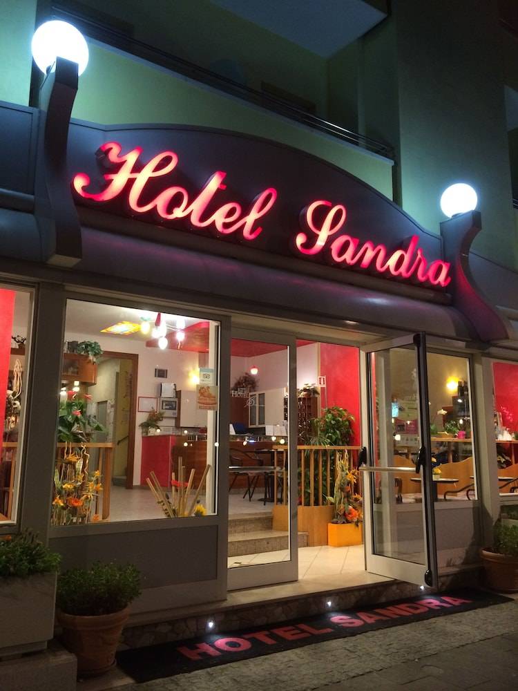 Hotel Sandra 1