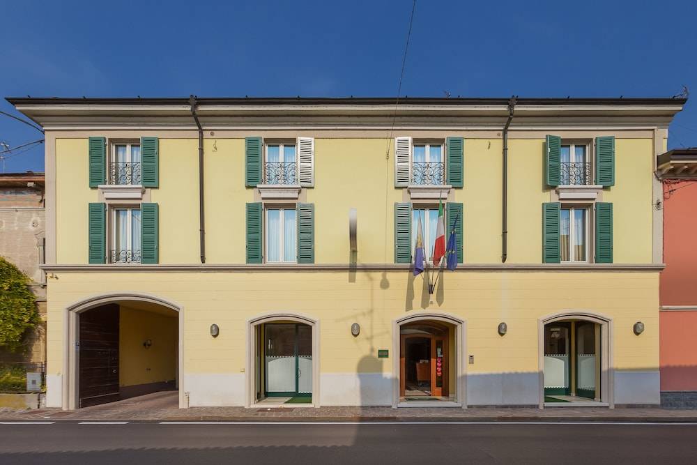 Hotel Gambara 1